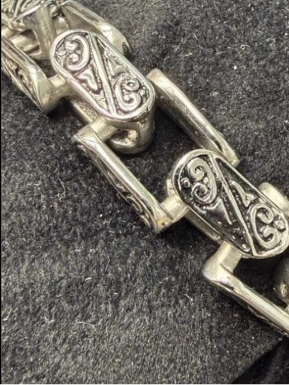 8” Vintage-Inspired Silver Link Bracelet with Ornate Scrollwork